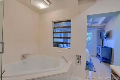 331 SE 4th Street, Deerfield Beach, FL 33441 - Photo 20