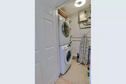 331 SE 4th Street, Deerfield Beach, FL 33441 - Photo 14