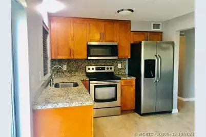 1449 N 14 #102, Hollywood, FL 33020 - Photo 2