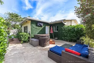 1541 NE 34th St, Pompano Beach, FL 33064 - Photo 12