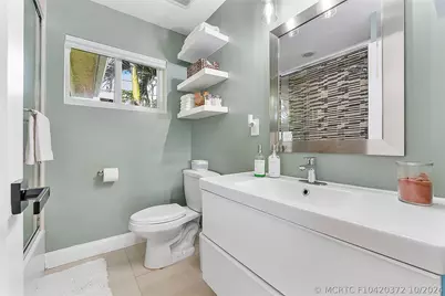 1541 NE 34th Street, Pompano Beach, FL 33064 - Photo 8