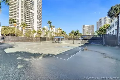 3530 Mystic Pointe Drive #910, Aventura, FL 33180 - Photo 22