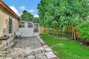 5105 Arbor Glen Cir, Lake Worth, FL 33463 - Photo 22