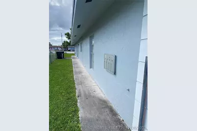 4021 NW 30th Terrace #3, Lauderdale Lakes, FL 33309 - Photo 2
