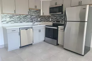 2719 Lincoln St, Hollywood, FL 33020 - Photo 4