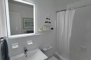 1015 SW 11th Ave, Hallandale Beach, FL 33009 - Photo 20