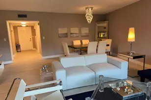 545 Oaks Ln, Pompano Beach, FL 33069 - Photo 10