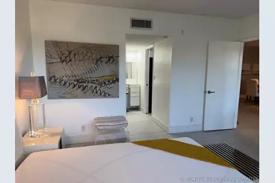 545 Oaks Lane #105, Pompano Beach, FL 33069 - Photo 16