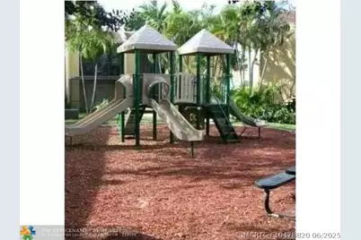 4425 Treehouse Lane #A, Tamarac, FL 33319 - Photo 8