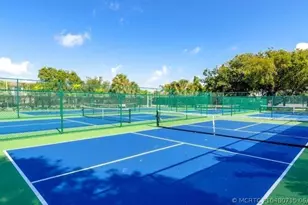 571 SW 142nd Ave, Pembroke Pines, FL 33027 - Photo 20