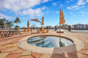 821 N Riverside Dr, Pompano Beach, FL 33062 - Photo 84