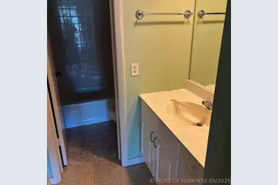 2304 S Cypress Bend Drive #313, Pompano Beach, FL 33069 - Photo 12