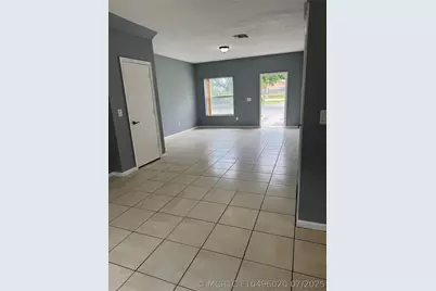 7473 Tam Oshanter Boulevard #7473, North Lauderdale, FL 33068 - Photo 2
