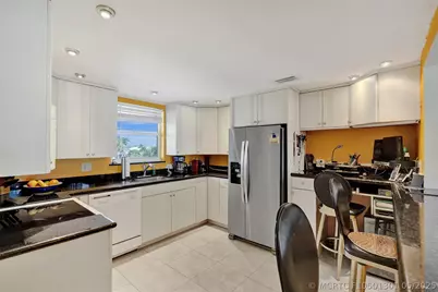 1051 Hillsboro Mile #307e, Hillsboro Beach, FL 33062 - Photo 10