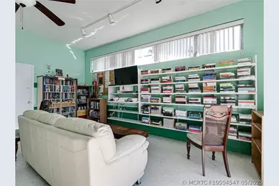 800 SW 11th Avenue #17, Hallandale Beach, FL 33009 - Photo 22