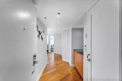 1717 N Bayshore Drive #3040, Miami, FL 33132 - Photo 4