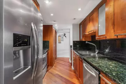 1717 N Bayshore Drive #3040, Miami, FL 33132 - Photo 12