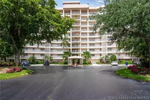 3507 Oaks Way, Pompano Beach, FL 33069 - Photo 10