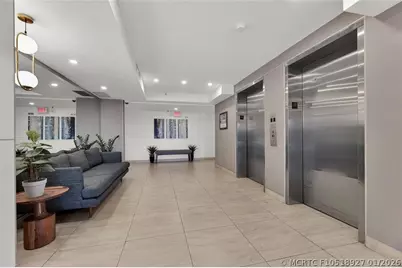 105 Lake Emerald Drive #711, Oakland Park, FL 33309 - Photo 30