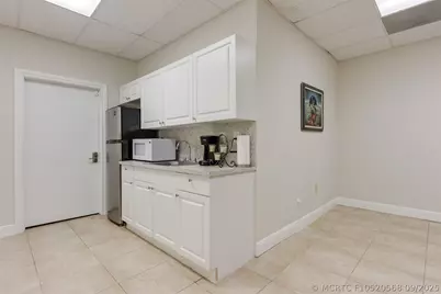 2743 Hollywood Boulevard, Hollywood, FL 33020 - Photo 16