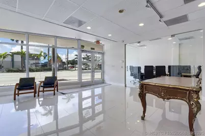 2743 Hollywood Boulevard, Hollywood, FL 33020 - Photo 4