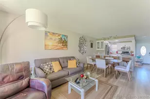 8900 Washington Blvd, Pembroke Pines, FL 33025 - Photo 14