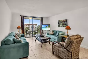 2840 Somerset Dr, Lauderdale Lakes, FL 33311 - Photo 12