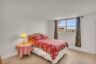 2840 Somerset Dr, Lauderdale Lakes, FL 33311 - Photo 18