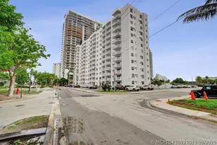 200 S Birch Rd, Fort Lauderdale, FL 33316 - Photo 26