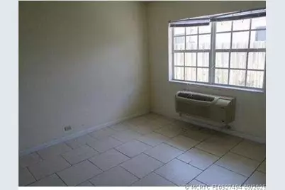 724 Truman, Lake Worth, FL 33460 - Photo 2