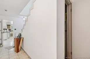 525 NE 58th St, Miami, FL 33137 - Photo 12