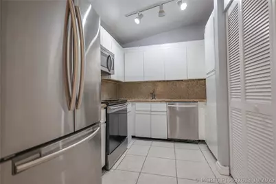 8725 Shadow Wood Boulevard #312, Coral Springs, FL 33071 - Photo 6