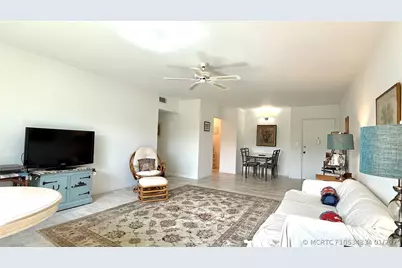 669 W Oakland Park Boulevard #220b, Oakland Park, FL 33311 - Photo 18