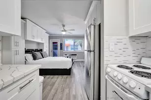 329 Connecticut St, Hollywood, FL 33019 - Photo 10