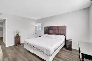 2800 Somerset Dr, Lauderdale Lakes, FL 33311 - Photo 20