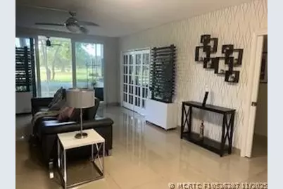 565 Oaks Lane #103, Pompano Beach, FL 33069 - Photo 10