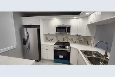 3503 Oaks Way #513, Pompano Beach, FL 33069 - Photo 4