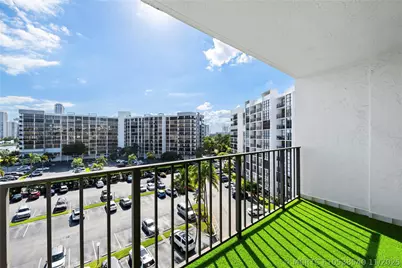 800 Parkview Drive #718, Hallandale Beach, FL 33009 - Photo 22