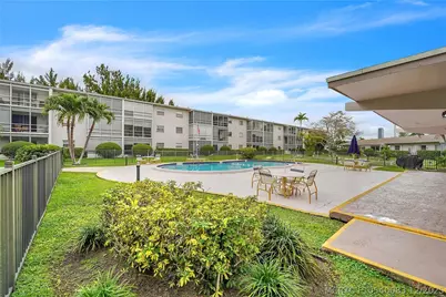 700 Layne Boulevard #301, Hallandale Beach, FL 33009 - Photo 44