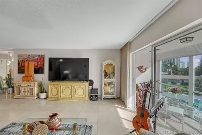 700 Layne Boulevard #301, Hallandale Beach, FL 33009 - Photo 18