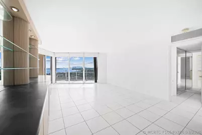 1000 Quayside Terrace #1606, Miami, FL 33138 - Photo 18