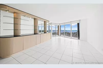 1000 Quayside Terrace #1606, Miami, FL 33138 - Photo 2