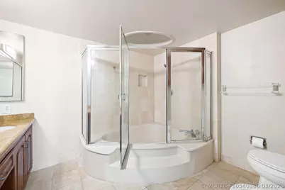 1000 Quayside Terrace #1606, Miami, FL 33138 - Photo 22