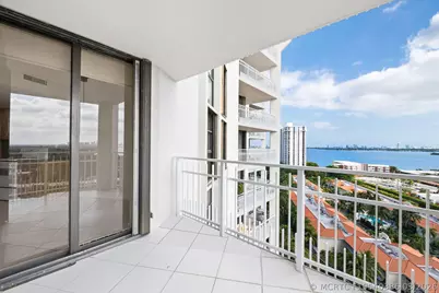 1000 Quayside Terrace #1606, Miami, FL 33138 - Photo 12