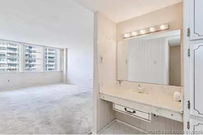 18031 Biscayne Boulevard #1104, Aventura, FL 33160 - Photo 10