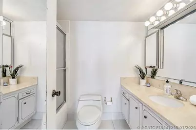 18031 Biscayne Boulevard #1104, Aventura, FL 33160 - Photo 14
