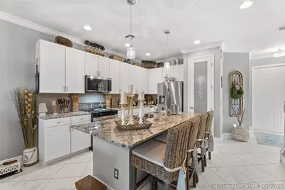 651 SW Glen Crest Way #2, Stuart, FL 34997 - Photo 8