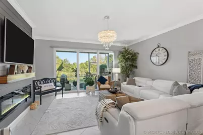 651 SW Glen Crest Way #2, Stuart, FL 34997 - Photo 2