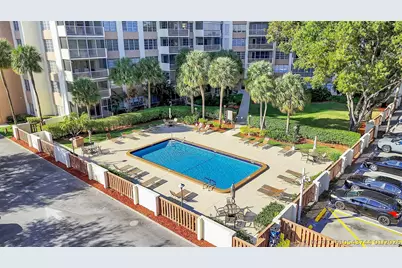 10777 W Sample Road #711, Coral Springs, FL 33065 - Photo 4
