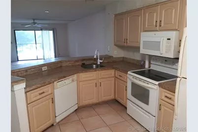 2112 S Cypress Bend Drive #207, Pompano Beach, FL 33069 - Photo 8